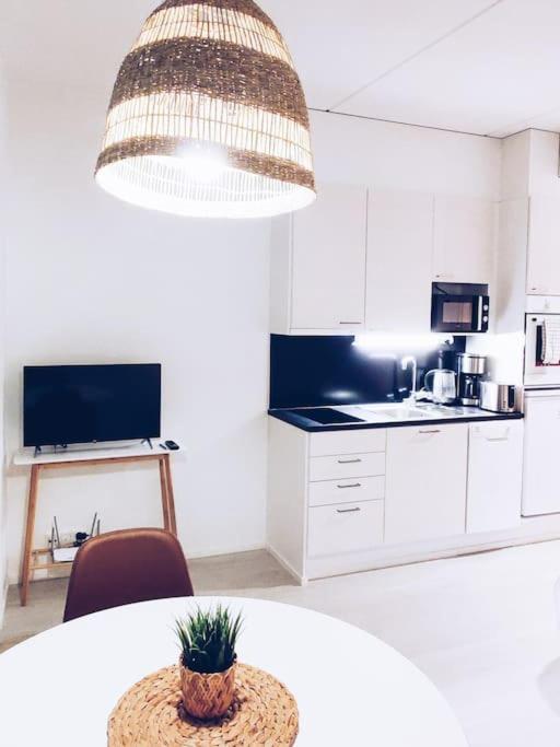 New Studio Cherry Near Helsinki Airport In Kivistoe วานตา ภายนอก รูปภาพ