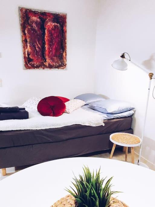 New Studio Cherry Near Helsinki Airport In Kivistoe วานตา ภายนอก รูปภาพ